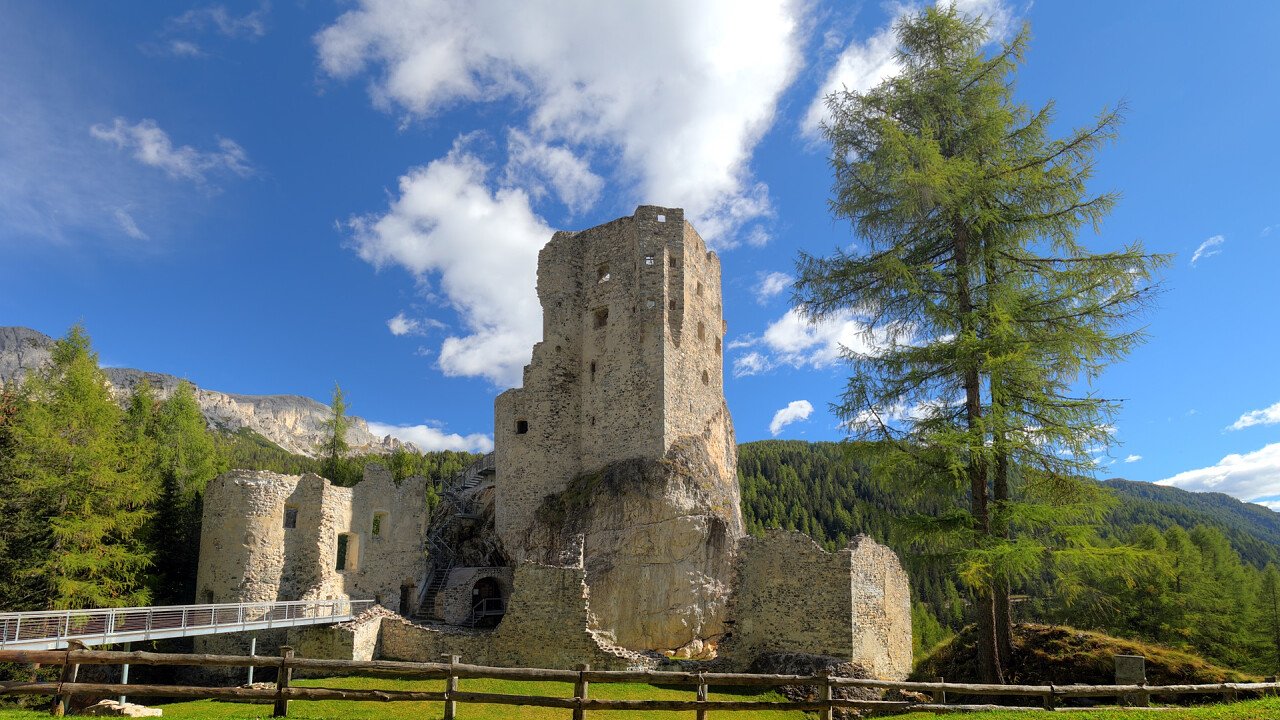 Livinallongo Del Col Di Lana Vacanze Sci E Trekking Nella Storia