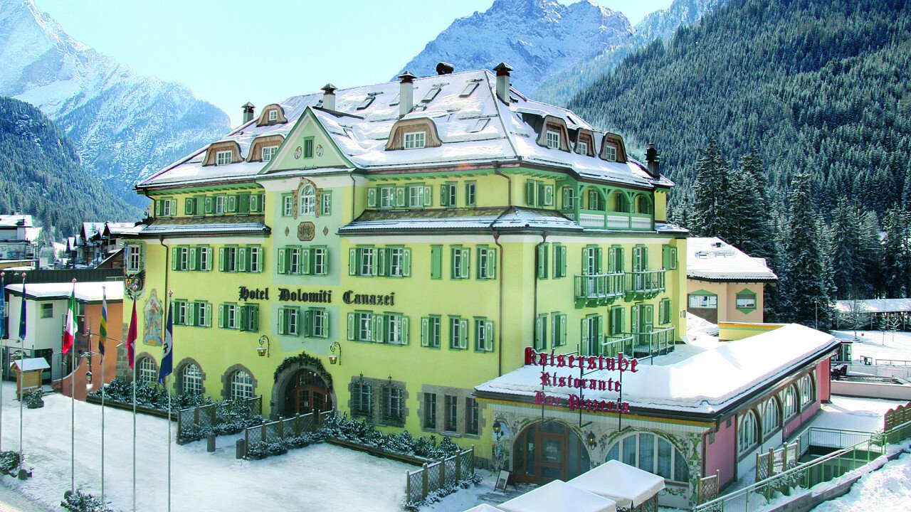 Schloss Hotel Dolomiti 4 Stars Hotels To Canazei Trentino